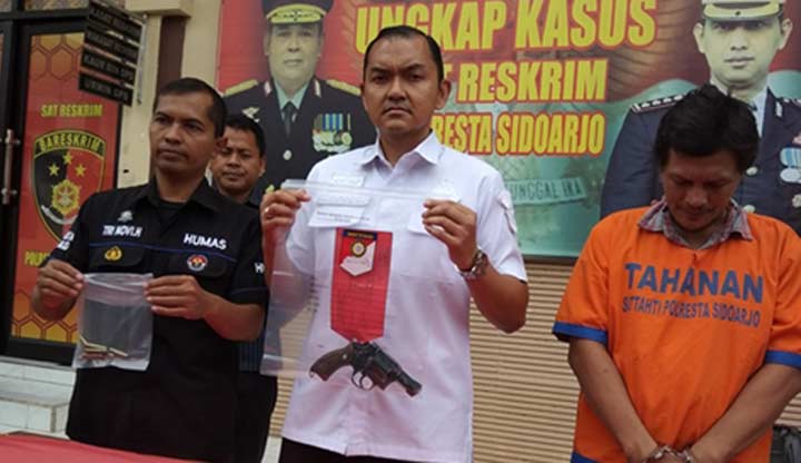 Keroyok dan Ancam Korban Pakai Airsoft Gun, Warga Prambon Sidoarjo Diringkus Polisi
