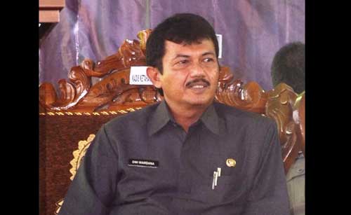 Kepala Dinas Peternakan dan Perikanan Bondowoso, Dwi Wardana. (foto; sugiyanto/BANGSAONLINE)