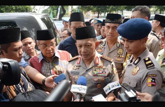 Kapolri Jenderal Tito Karnavian, bersama Ketum PBNU Said Aqil Siraj saat menghadiri acara silaturahim dan sarapan pagi di kantor PBNU di Kramat Raya, Jakarta Pusat, Minggu (27/11).