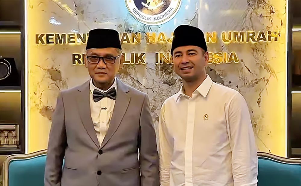 Menteri Haji dan Umrah, Moch. Irfan Yusuf bersama Utusan Khusus Presiden Bidang Pembinaan Generasi Muda dan Pekerja Seni, Raffi Ahmad.