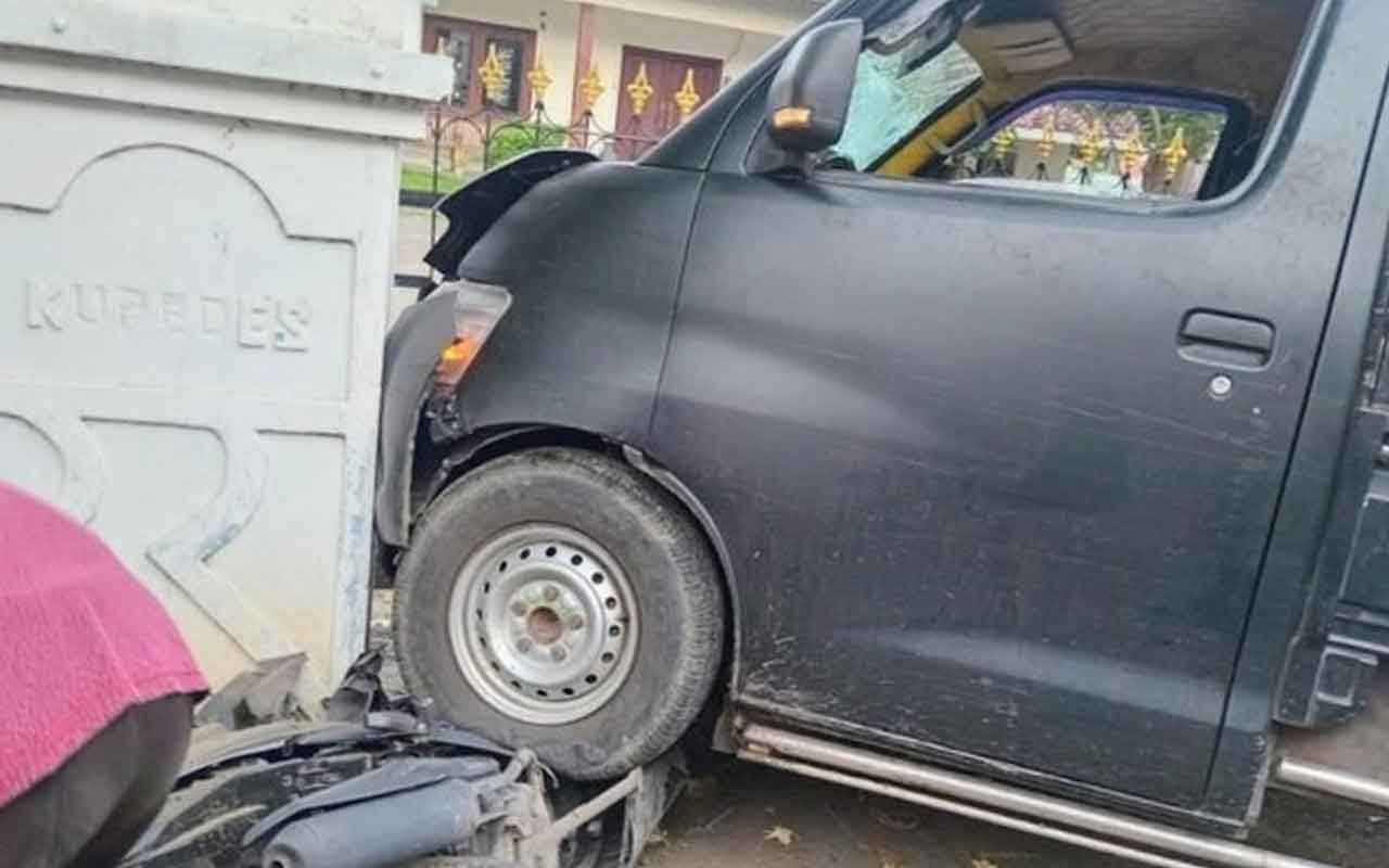 Kecelakaan adu banteng di Prajekan, Bondowoso menewaskan satu keluarga. Foto: Detik.com