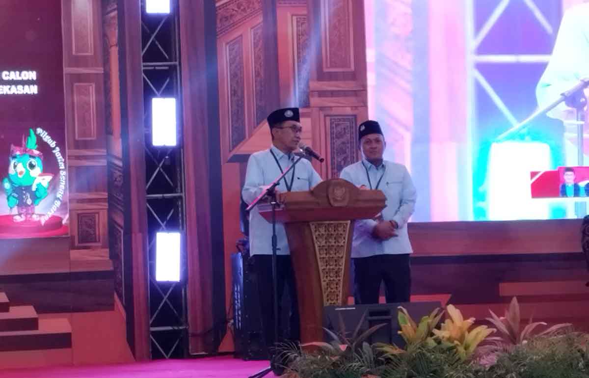 Pasangan Kharisma atau akronim dari Kholilurrahman-Sukriyanto saat konferensi pers.