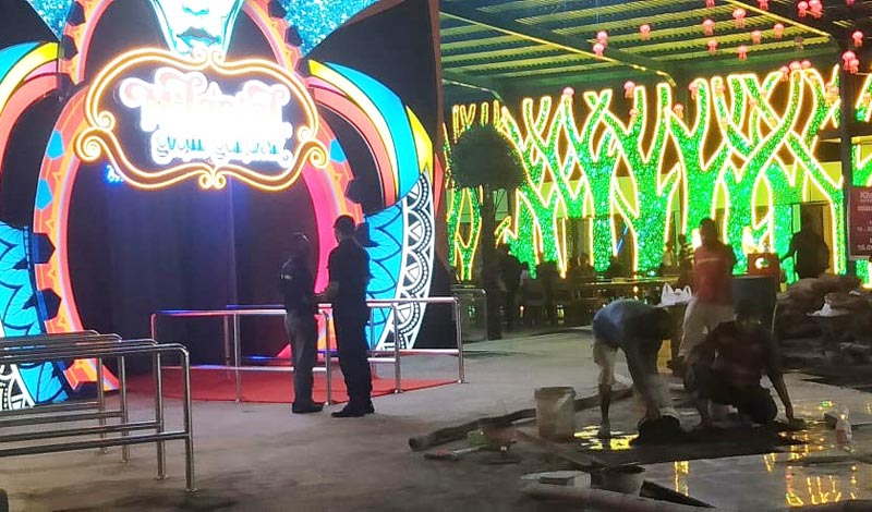 Milenial Glow Garden (MGG) menjadi obyek wisata spektakuler lighting show terbesar di ASEAN. foto: Jawa Pos
