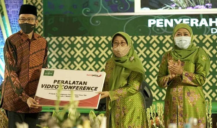 Desak Presiden Prancis Minta Maaf, Rakernas Muslimat NU Ditutup Gubernur Khofifah