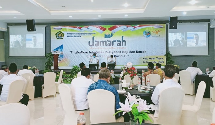 Jagong Masalah Haji dan Umrah (Jamaroh) dengan prokes covid-19 di Aula Resto Kayu Manis Jalan Basuki Rahmat Tuban, Selasa (24/11). 