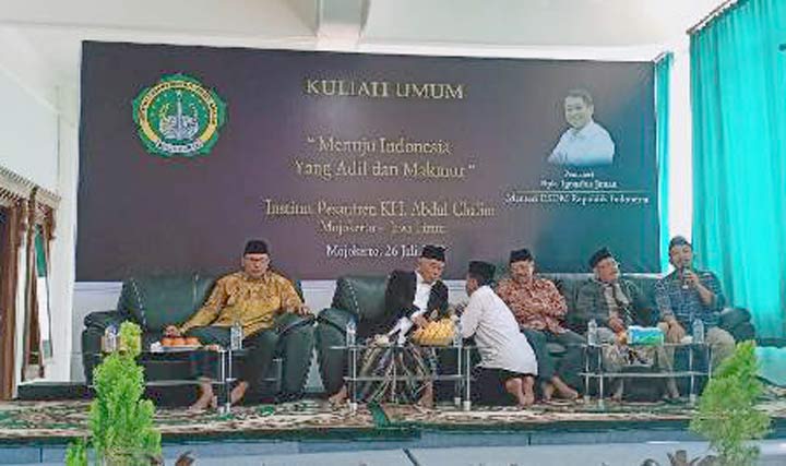 Acara pertemuan kiai pengurus JKSN di Guest House Institut KH. Abdul Chalim Pondok Pesantren Amanatul Ummah Pacet Mojokerto, Jumat (25/7/2019). foto: bangsaonline.com