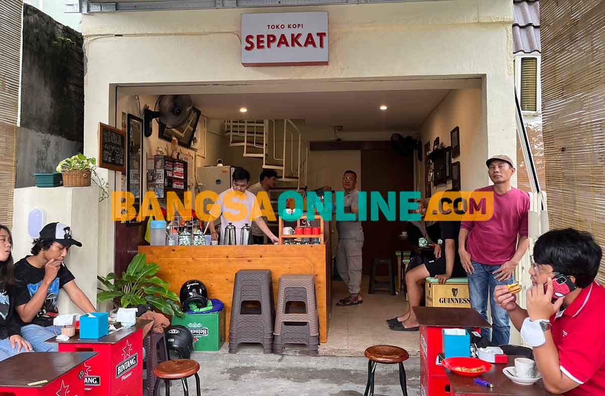 Salah satu kedai kopi di Kodam Brawijaya. Foto: BANGSAONLINE