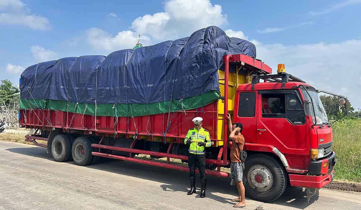 Kendaraan ODOL yang diberikan edukasi oleh Unit Turjawali Satlantas Polres Tuban.