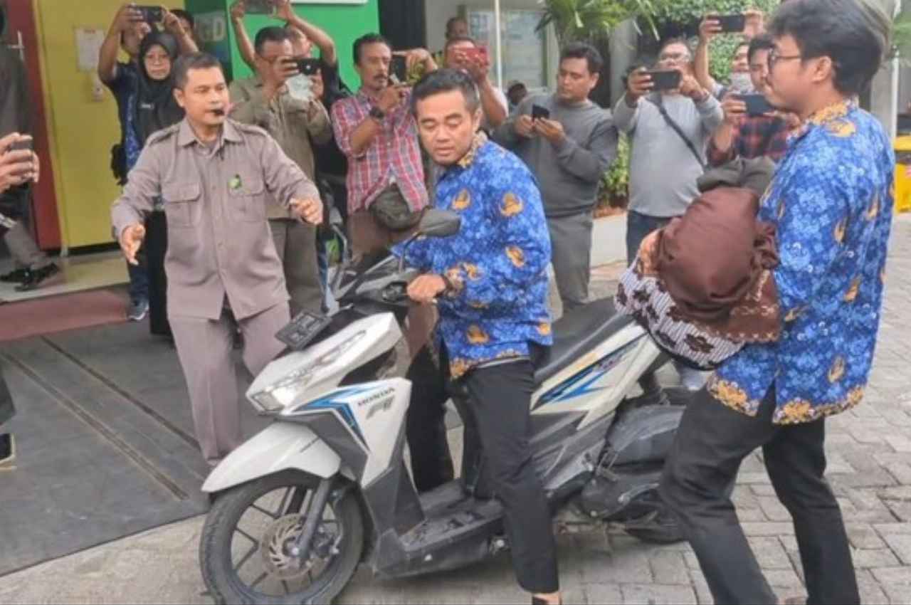 Diduga Usai Santap MBG, 13 Siswa SMAN 2 Lamongan Keracunan