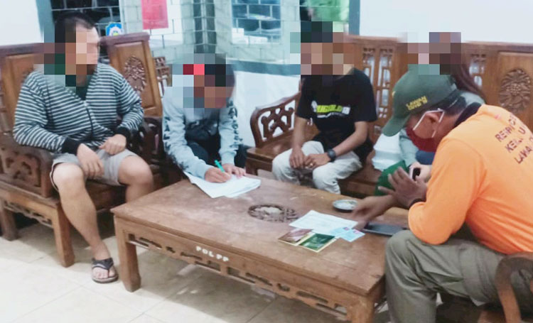 Bertamu Hingga Larut Malam, Pasutri di Kediri Digerebek Warga