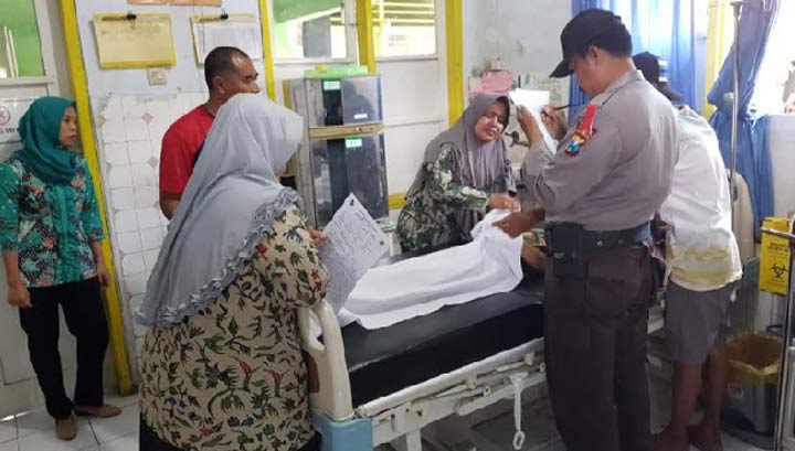 Korban ketika berada di Puskesmas.