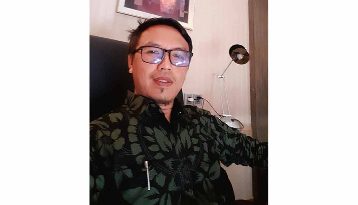 Pengajar di STIT Al Ibrohimy Galis-Bangkalan program studi Pendidikan Agama Islam, Moh. Amiril Mukminin.
