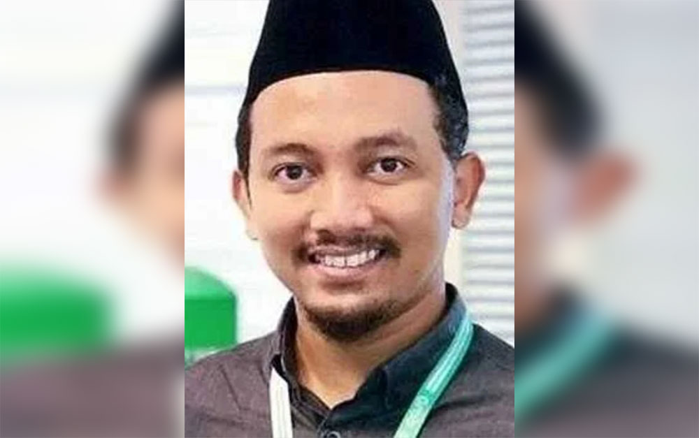 Ainun Najib.