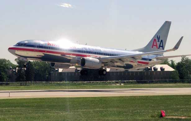 ilustrasi: pesawat american airlines