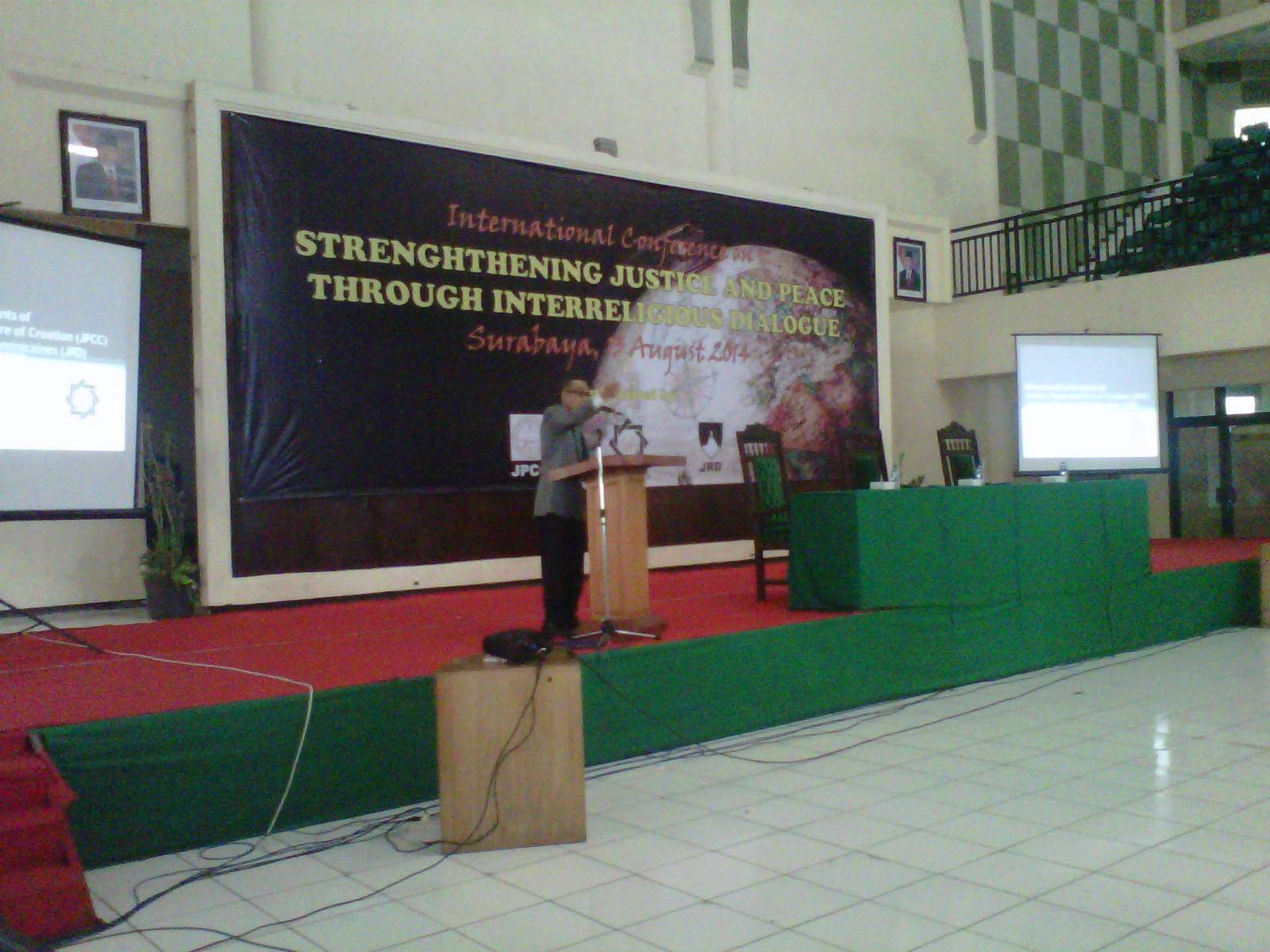 Rektor UINSA Prof Abdul A