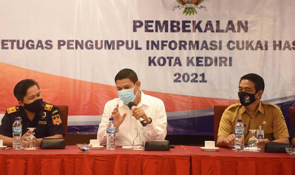 Berantas Peredaran Rokok Polos, Wali Kota Kediri Libatkan Masyarakat