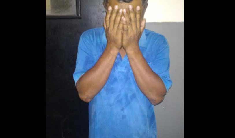 Tersangka KD saat diperiksa di Mapolrestabes Surabaya. foto: BANGSAONLINE