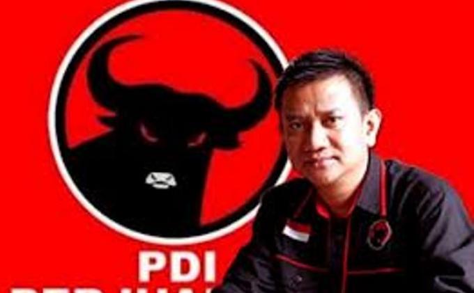 
Hendrik Tangke Allo, Ketua DPRD Depok. Foto: depklik.com