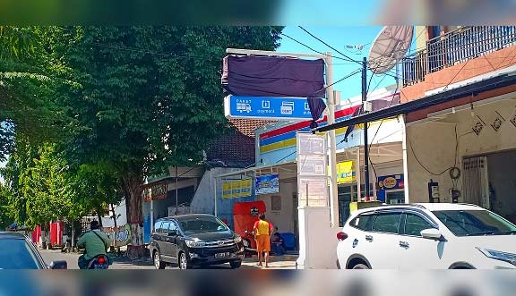 Salah satu minimarket di Kota Blitar.