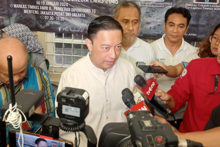 Disebut Gibran dalam Debat Cawapres, Simak Sosok Tom Lembong Co-Captain Timnas AMIN. Foto: Ist