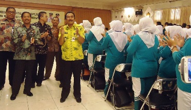 Wabup, Moch Qosim usai membuka bintal  CPNC k2. (syuhud/BANGSAONLINE)