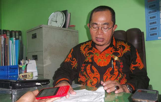 Kepala Disdik Kabupaten Sumenep, A. Sadik. foto: rahmatullah/ BANGSAONLINE