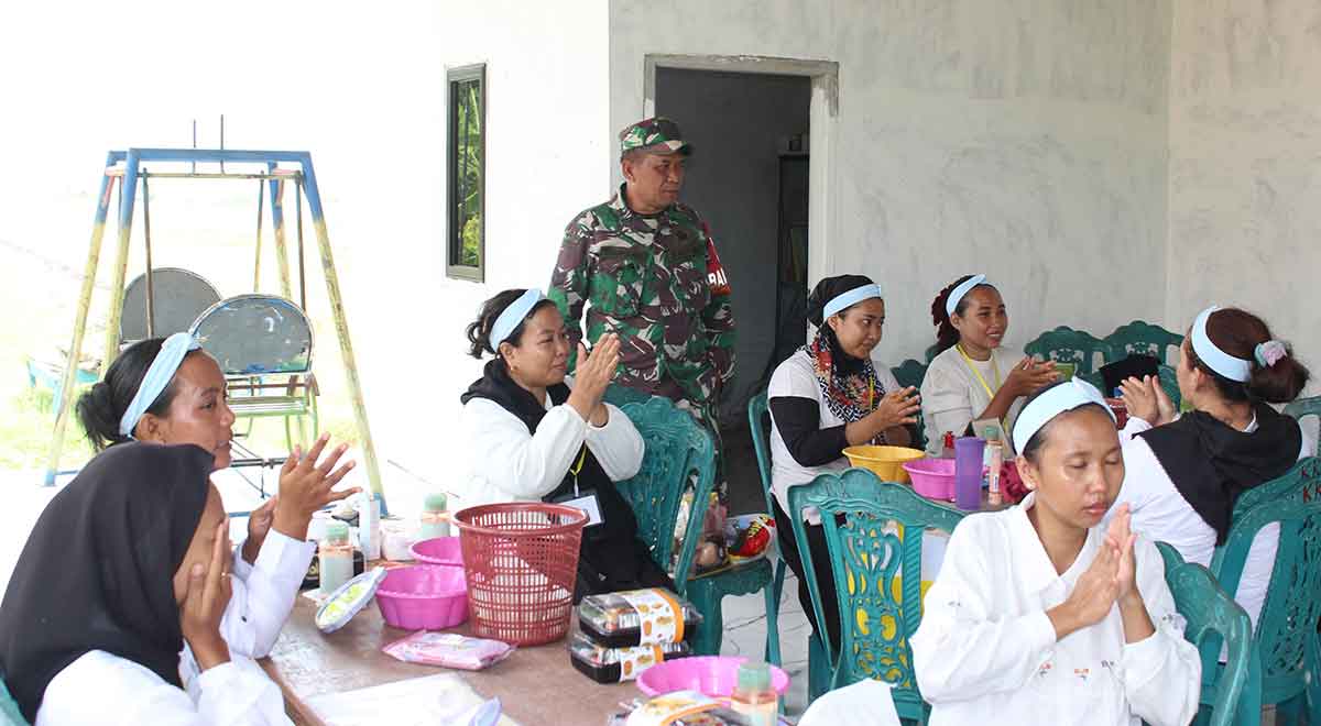 Pelatihan yang digelar Disnaker Sidoarjo di desa sasaran TMMD ke-126. Foto: Ist