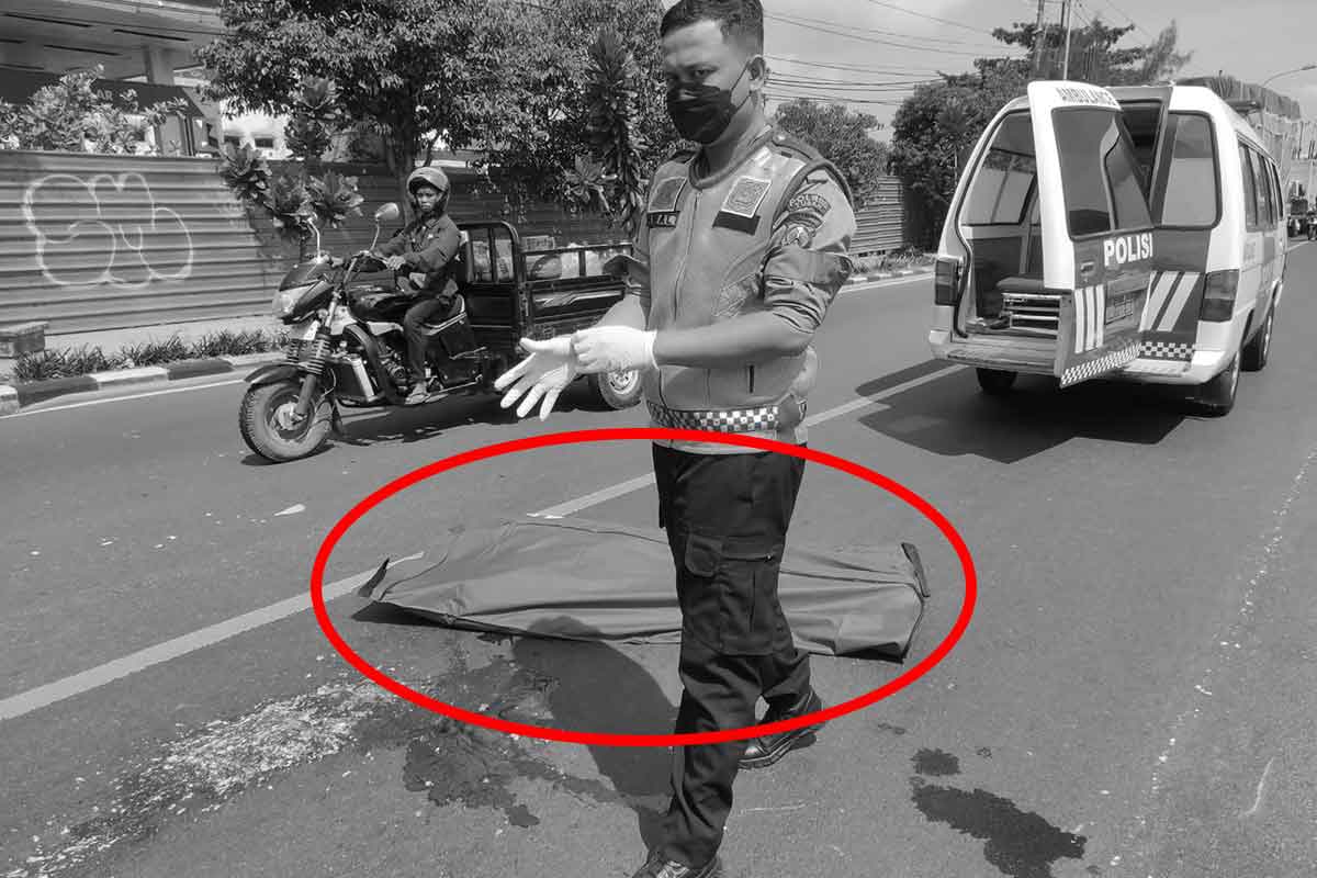 Kondisi korban usai dievakuasi oleh petugas Satlantas Polres Tuban.