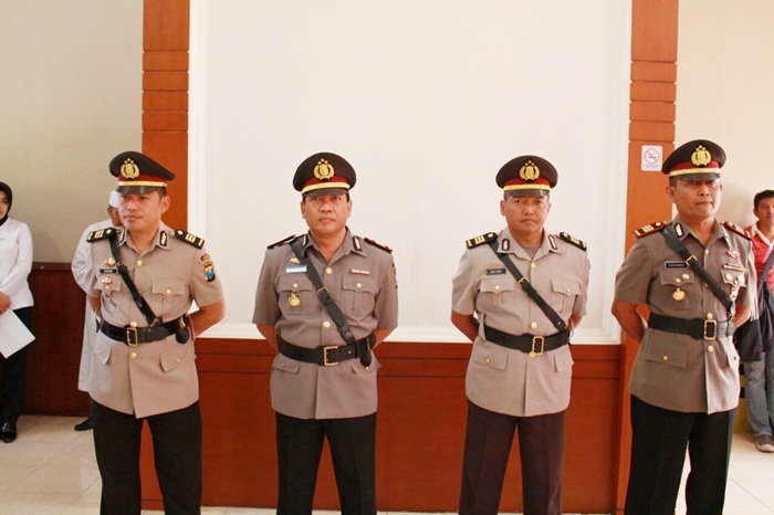 Polres Pasuruan Gelar Sertijab Kasat Reskrim dan Kapolsek Lumbang