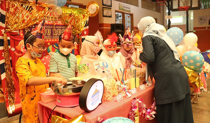 Suasana Kids Entrepreneurship Day yang digelar SD Al Muslim Sidoarjo. Foto: Ist