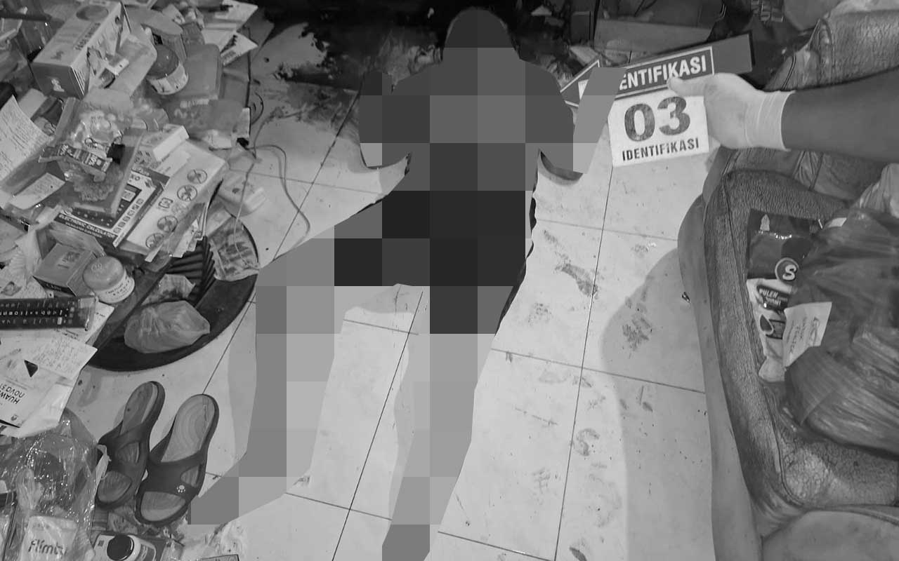 Korban saat diidentifikasi oleh Tim Inafis Polrestabes Surabaya.