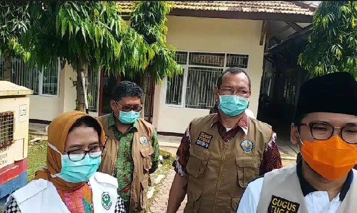 Tim Covid-19 Hunter Jatim Lakukan Rapid Test 358 OTG dan PDP di Bangkalan
