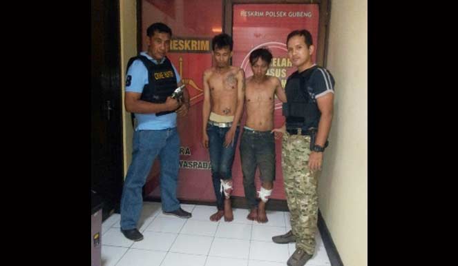Kedua pelaku Curanmor yang ditembak petugas Polsek Gubeng.