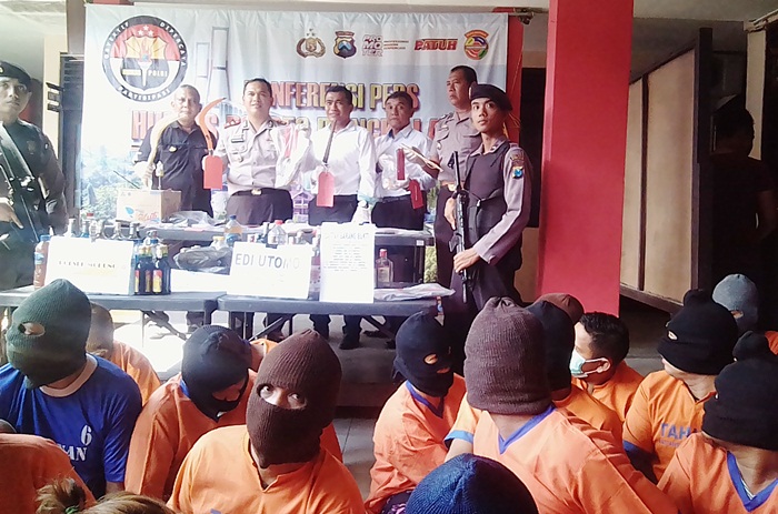 Polres Bangkalan  saat melakukan rilis kasus hasil operasi pekat.