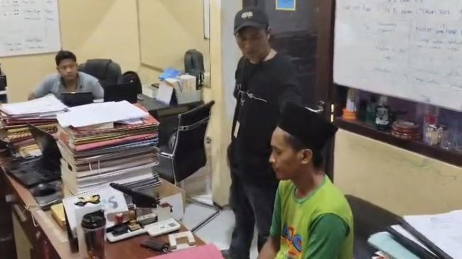 Motif Asmara, Polres Bangkalan Ungkap Kasus Pembacokan Tetangga Kos di Tanah Merah