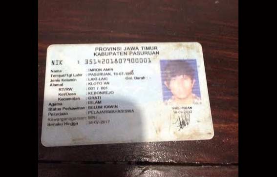 Kartu identitas begal motor yang tewas.