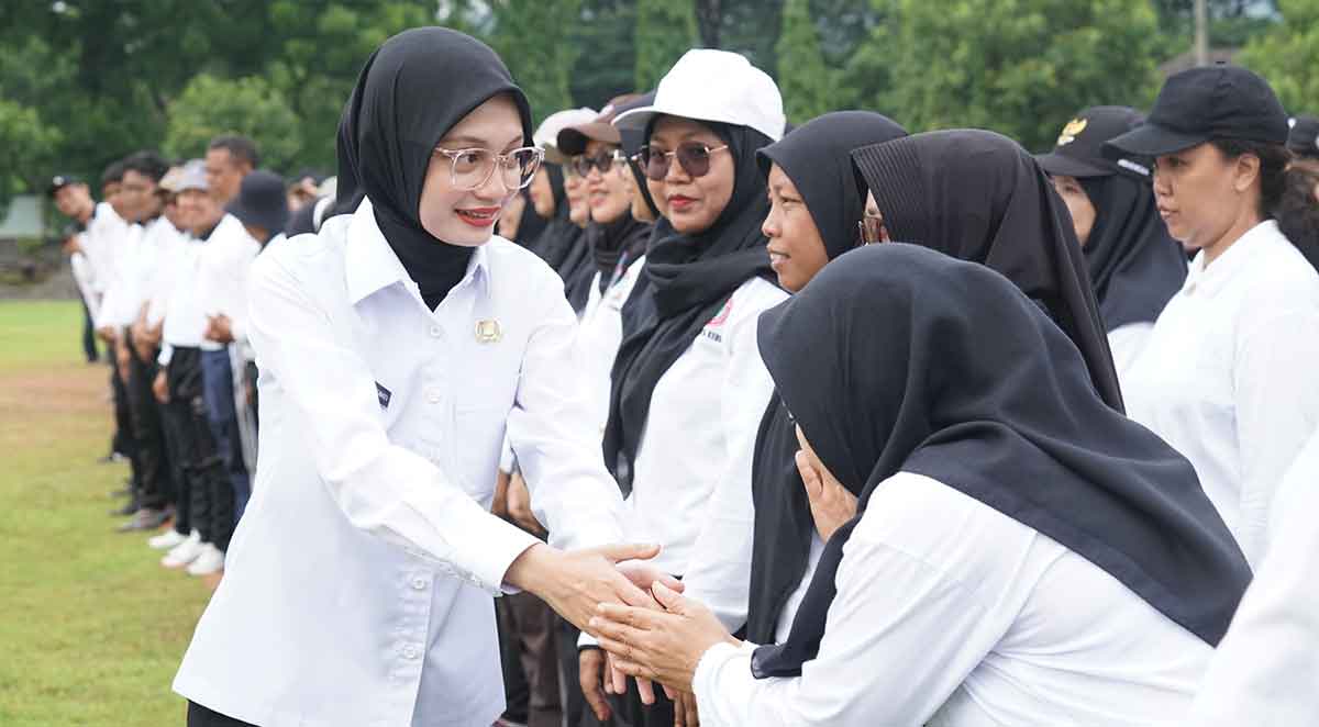 Wali Kota Kediri ketika bertemu peserta pelatihan. Foto: Ist