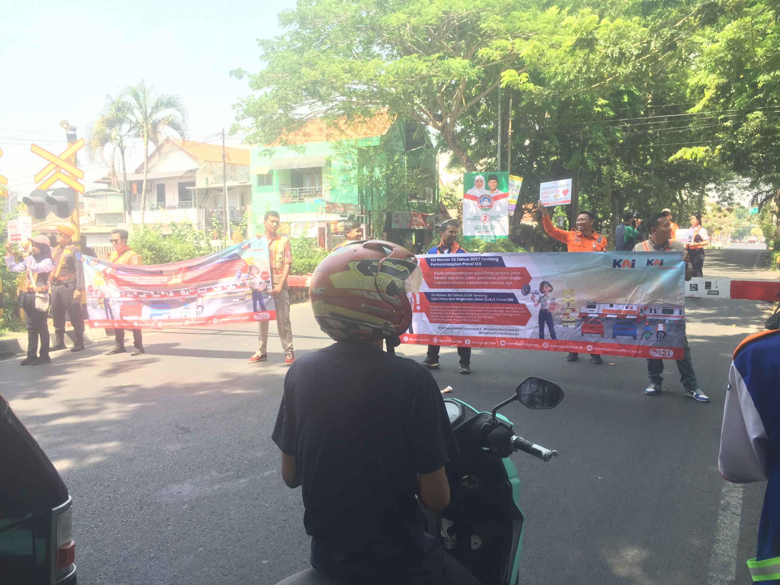 Sosialisasi keselamatan di JPL 05 Ambengan