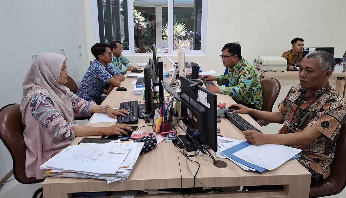 Jajaran Kantah Kabupaten Pasuruan saat mengikuti Bimtek Persiapan Akhir Tahun Anggaran 2025.