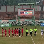 Tim Persekabpas saat melawan PSB Blitar di Stadion Pogar Bangil.