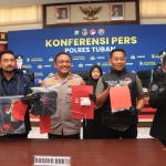Konferensi pers ungkap kasus pencurian sapi yang digelar Polres Tuban