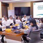 Menteri ATR/BPN saat menghadiri rapat koordinasi di Kementerian PU.