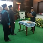 Dewan Perwakilan Rakyat Daerah (DPRD) Pamekasan resmi melantik anggota Pergantian Antar Waktu (PAW) Afifurrahman yang mengisi tempat yang ditinggalkan Fathor Rohman.