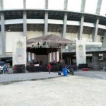 Kondisi stadion Gejos yang belum rampung dikerjakan. foto: syuhud/ bangsaonline