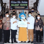 Wali Kota Pasuruan Gus Ipul didampingi Wawali Mas Adi menerima kunjungan Tim Robotik Madrasah.