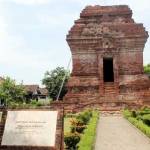 ?Tampilan Candi Pari dari sisi depan. Foto: faratiti dewi/BANGSAONLINE