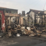 Kebakaran empat ruko yang berada di Darmo Surabaya.