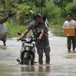 Tampak banjir belum surut yang terjadi di Kecamatan Kendit Situbondo