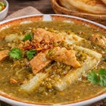 Gulai Kacang Hijau, dan Roti Maryam. 