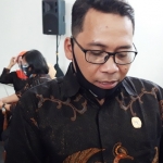 Anwar Ansori, Komisioner Divisi Teknis Penyelenggaraan KPU Kabupaten Kediri. foto: MUJI HARJITA/ BANGSAONLINE